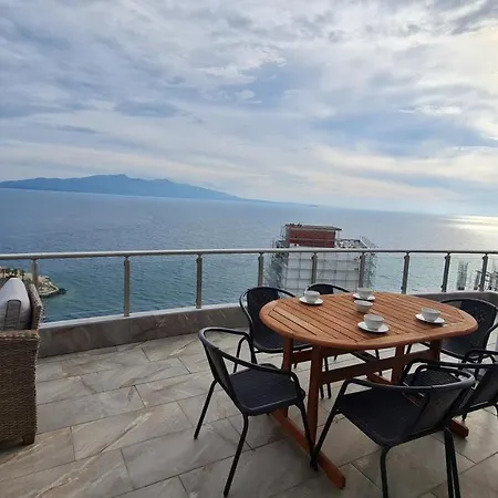 Panorama Sea View Penthouse شقة