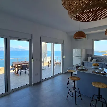 Panorama Sea View Penthouse * ساراندا