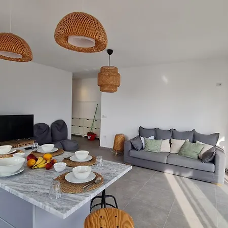 Panorama Sea View Penthouse شقة ساراندا